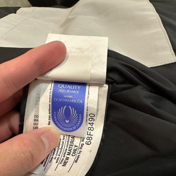 Canada Goose Selkirk Parka - Picture 10 of 16